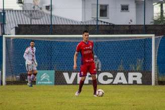 Jogador de 21 anos tem status de titular no Marinheiro (Divulgação/Marcílio Dias)