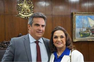 O ministro Ciro Nogueira com a mãe, Eliane Nogueira.