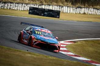 Rubens Barrichello venceu a corrida 1 em Goiânia, pela oitava etapa da Stock Car 