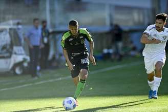 Ademir encerrará o ano no América-MG, mas em 2022 vai jogar pelo Atlético (Mourão Panda/América-MG)