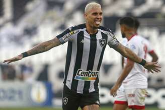 Rafael Navarro é um dos destaques do Botafogo no Brasileirão (Foto: Vítor Silva/Botafogo)