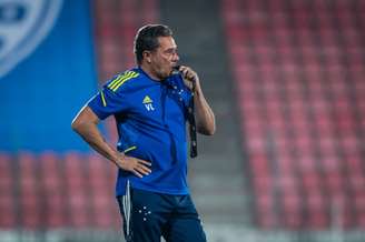 O treinador garante que vai seguir cobrando a direção do clube os salários em dia-(Bruno Haddad/Cruzeiro)
