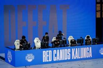 Red Canids foi eliminado do Mundial de LOL após derrota para a PEACE (Foto: Divulgação)