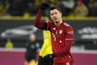 Lewandowski decidiu mais uma vez (Foto: INA FASSBENDER / AFP)