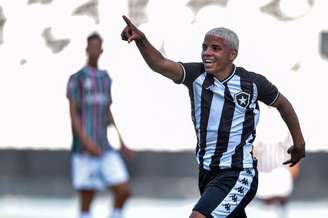 Foguete, autor do segundo gol do Botafogo (Foto: Thiago Ribeiro)