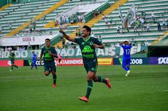 Tiago Real foi o autor do único gol que decretou a vitória da Chape sobre o Barra, na Arena Condá (Foto: Julia Galvão/ACF)