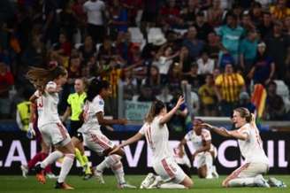 Lyon foi campeão da Champions feminina neste sábado (Foto: Marco BERTORELLO / AFP)