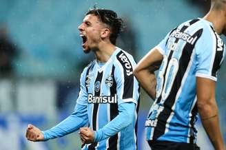 Grêmio goleia Operário na Arena e aumenta vantagem no G4 da Série B