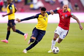 Byron Castillo jogou oito vezes pelo Equador nas Eliminatórias Sul-Americanas (Foto: DOLORES OCHOA / POOL / AFP)
