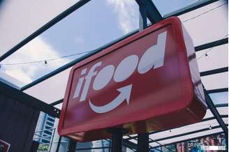 Logo iFood.