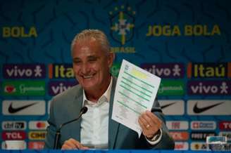 Imprensa internacional repercute convocação de Tite (ARMANDO PAIVA/LANCE!)