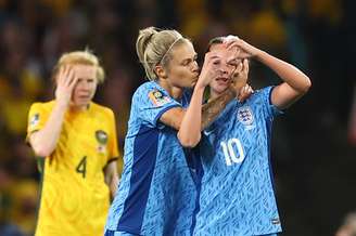 Ella Toone fez um golaço para a Inglaterra contra a Austrália