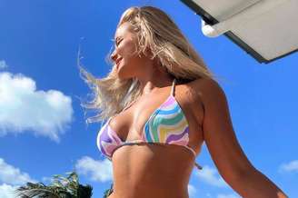 A influencer australiana Karina Irby, de 33 anos, viralizou ao revelar o seu corpo após 42 dias sem açúcar