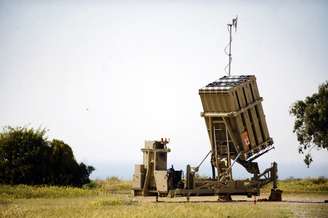 Domo de Ferro é sistema usado por Israel para se defender de ataques aéreos
