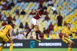 Flamengo vence o Amazonas com gol de Pedro. 