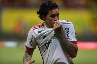 Pedro comemorando mais um gol com a camisa do Flamengo