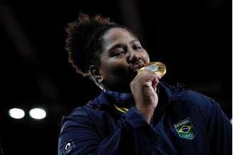 Bia Souza conquista ouro no judô dos Jogos Olímpicos de Paris