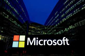 Logo da Microsoft na França
25/3/2024 REUTERS/Gonzalo Fuentes/Arquivo