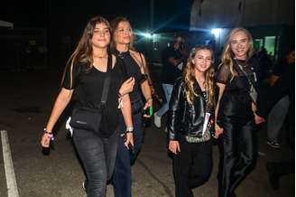 Grazi e Angélica levam as filhas, Sofia e Eva, ao Rock in rio