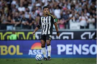 Gabriel Menino em ação pelo Atlético-MG 