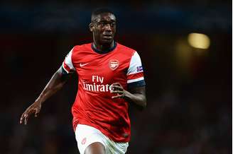 Yaya Sanogo com a camisa do Arsenal