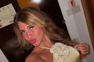 Bella May Culley, de 18 anos, foi encontrada com mais de 20 pacotes de maconha