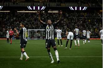 Patrick faz gol pelo Atlético-MG. 