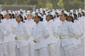 Mulheres puderam, pela primeira vez, participar de alistamento