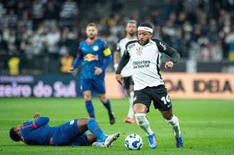 Memphis Depay (Corinthians) durante jogo contra o Bragantino, no dia 13.07.2025 