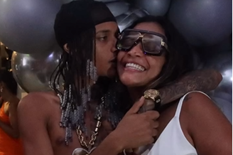 Oruam e a mãe, Márcia, em vídeo publicado por ela após a prisão do rapper