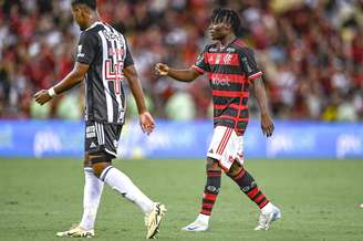 Shola em jogo do profissional do Flamengo –