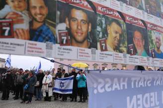 Em um protesto no dia 7 de outubro foram relembrados os sequestrados pelo Hamas no ataque que aconteceu há dois anos