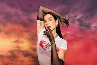 Dua Lipa se apresenta em São Paulo.