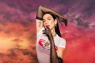 Dua Lipa se apresenta em São Paulo.