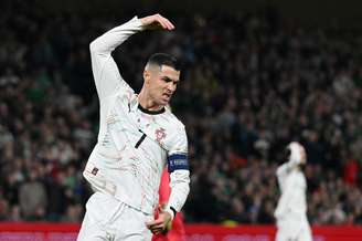 Fora da lista, Cristiano Ronaldo pode ir à amistoso no México — 