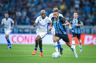 Grêmio vence o Confiança, mas desempenho irregular mantém alerta na estreia da Copa do Brasil - 