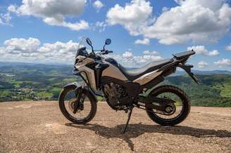 Comparativo e testes das motocicletas modelos trail: Honda Sahara, Yamaha Lander e Royal Enfield Himalayan