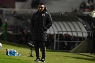 Roger Machado em derrota para o Juventude