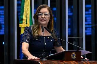 A senadora Dra. Eudócia, em sessão no Plenário