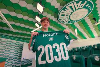 Palmeiras acertou a renovação de contrato com o lateral-direito Giay até 2030 –