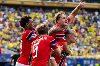 Noruega comemora mais um gol de Erling Haaland – 