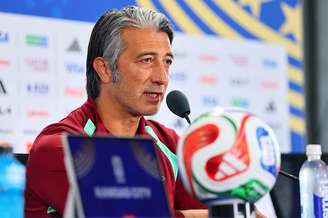 Treinador confirmou ausência do artilheiro da seleção na Copa –
