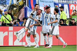Não é só artilheiro: Lionel Messi se isola como maior 'garçom' das Copas após assistência em gol contra a Suíça