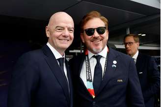 Gianni Infantino, presidente da Fifa, e Alejandro Domínguez, presidente da CONMEBOL