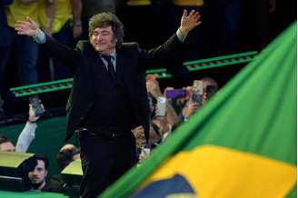 Javier Milei durante discurso em conferência do PL em São Paulo
