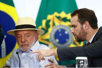 Ministro da Fazenda disse ainda que não há hipótese de se fazer controle de capitais, após declarações do coordenador do programa de governo de Lula que causaram temor no mercado
