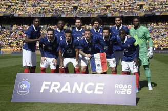 11 inicial da França em amistoso contra a Colômbia 