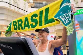 Às 9h14 do domingo (9 de agosto), Débora atingiu a marca que perseguiu durante anos (Arquivo pessoal)