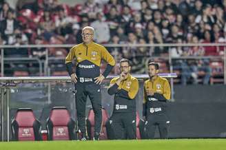 Dorival Júnior durante partida entre São Paulo e Coritiba –