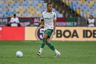 Marlon Freitas, do Palmeiras, durante partida contra o Fluminense pelo Brasileirão. 
